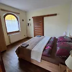 Na Hradcanech 3*