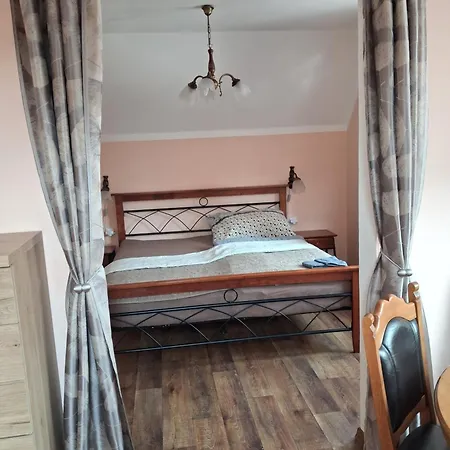 Na Hradcanech 3* Nové Město nad Metují